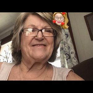 Meet your Posher, Vickie